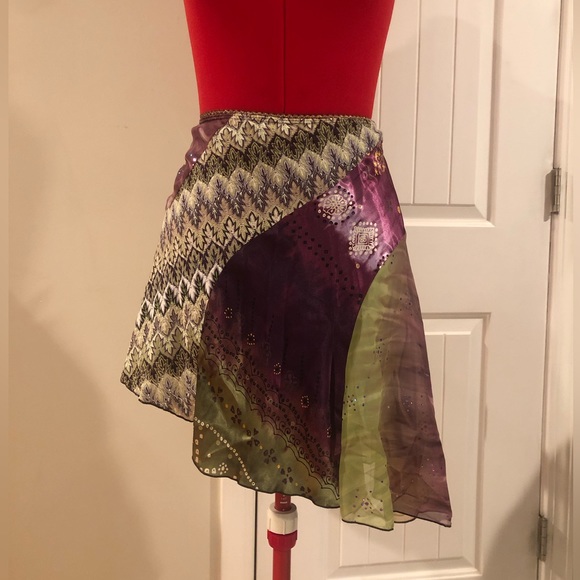 XOXO Collection Y2K Satin Patchwork Asymmetrical Mini Skirt - Picture 4 of 16